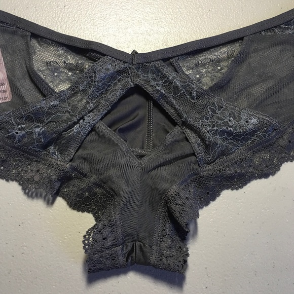 ❤️Veryy Sexy Lace & Mesh Cheeky Panty ❤️ - Picture 4 of 5